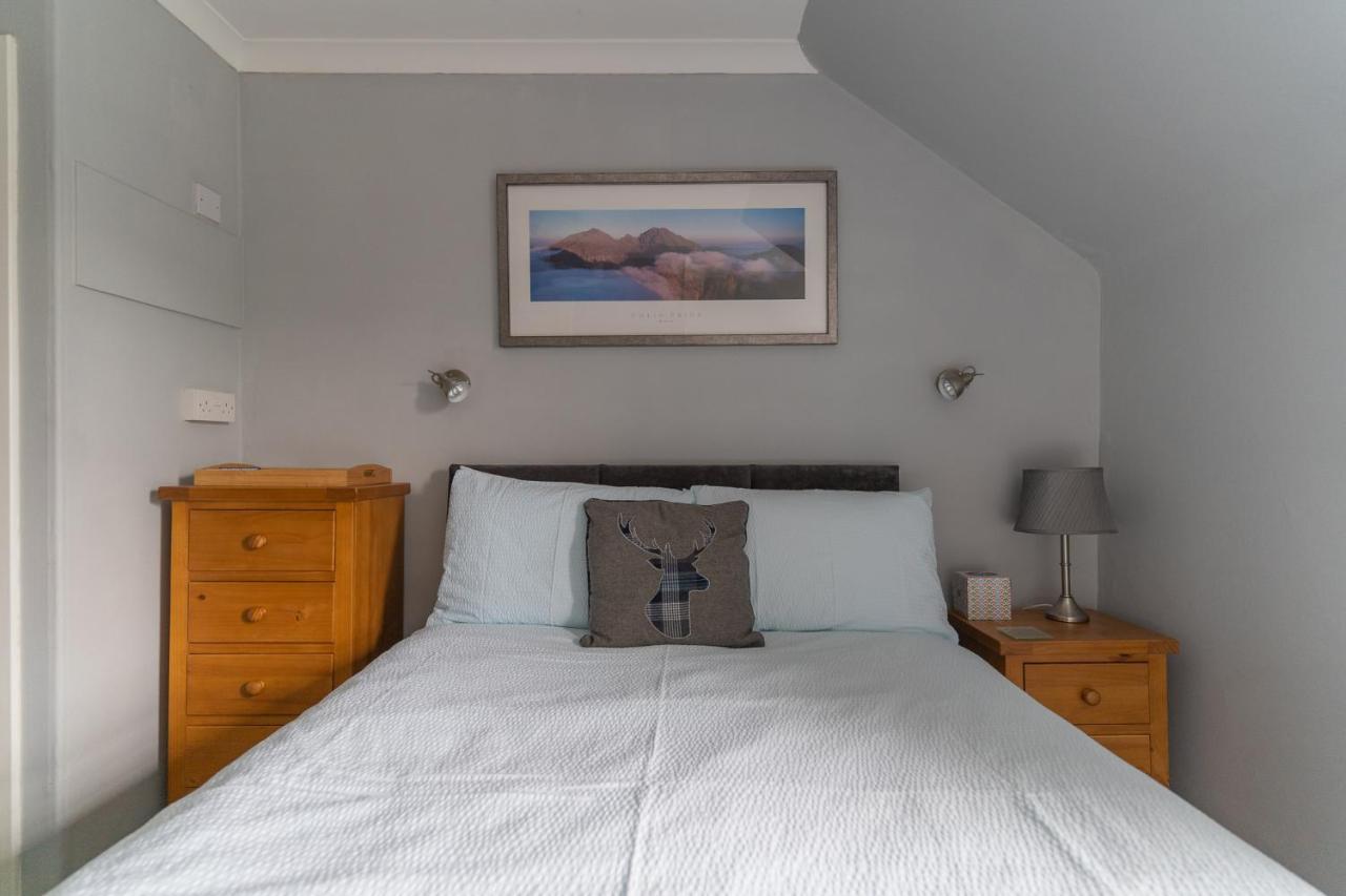 Firtree Bed And Breakfast At Galvelbeg House Crieff Exteriér fotografie
