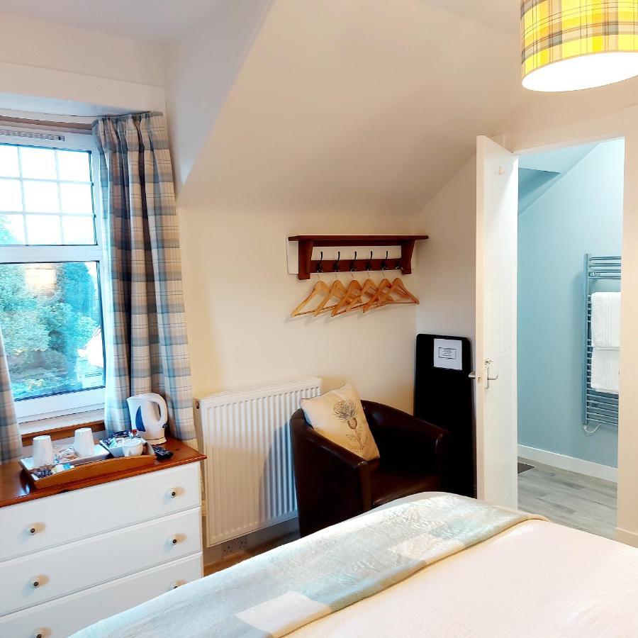 Firtree Bed And Breakfast At Galvelbeg House Crieff Exteriér fotografie
