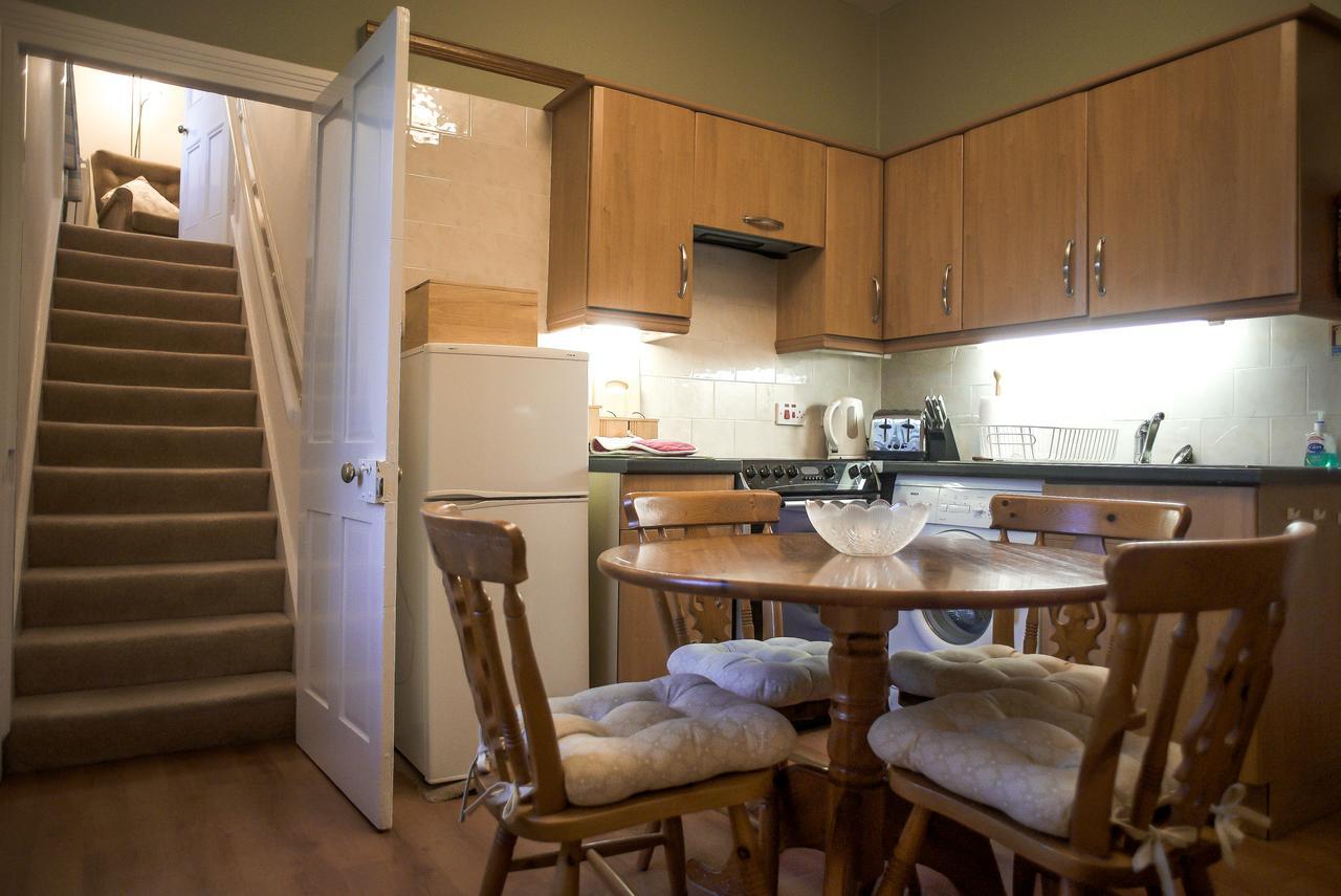Firtree Bed And Breakfast At Galvelbeg House Crieff Exteriér fotografie